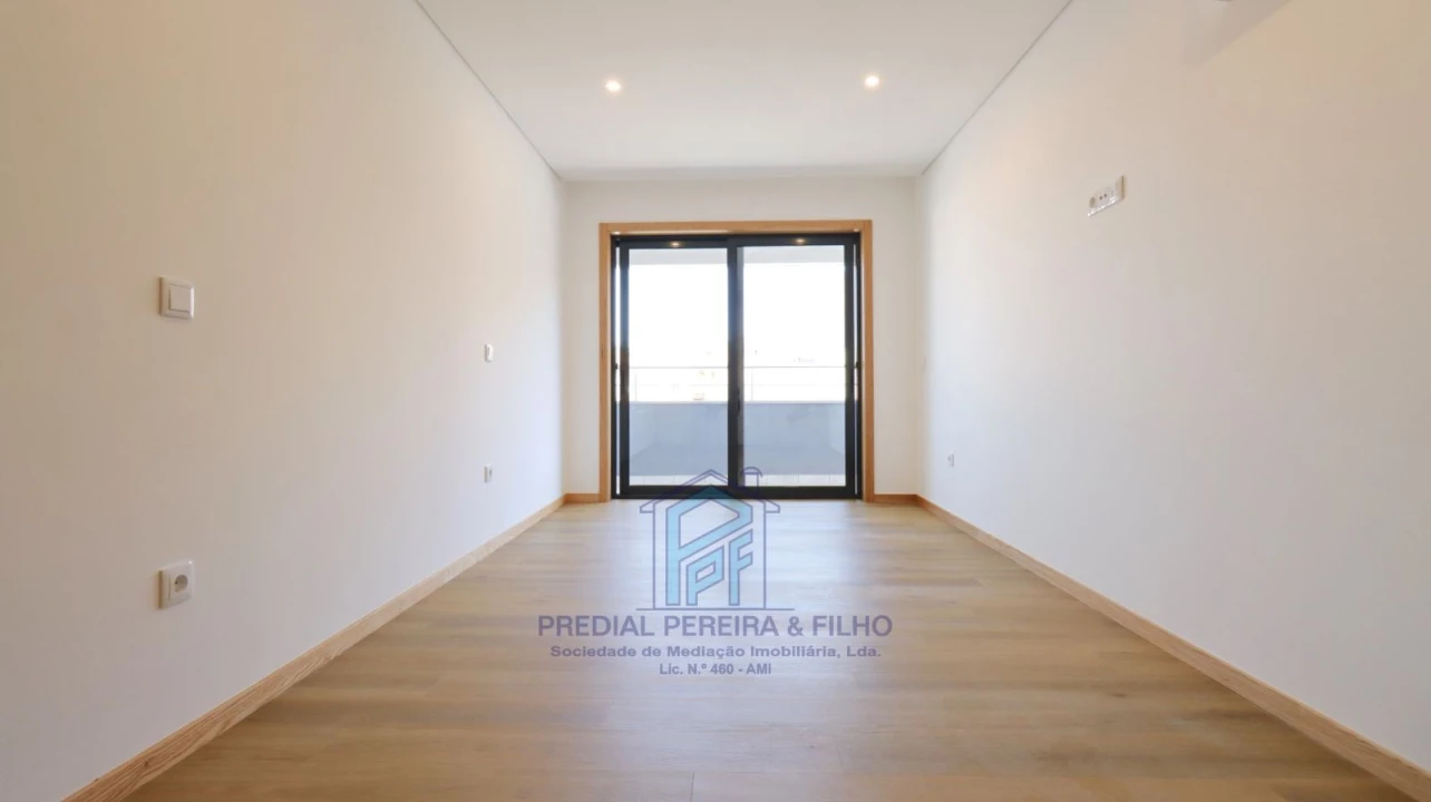 Apartamento T3 para Venda em Rio Tinto Foto 25