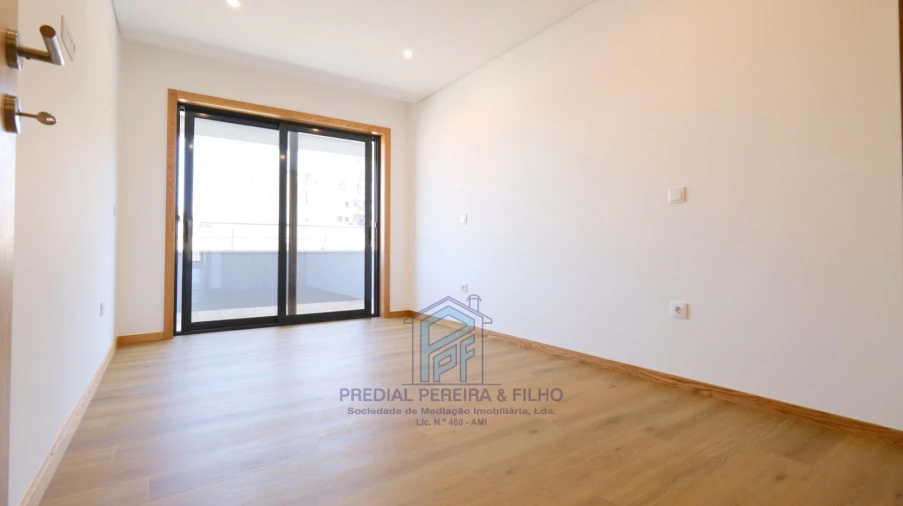 Apartamento T3 para Venda em Rio Tinto Foto 19