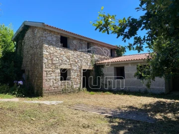 Moradia T5 para Venda em Barroselas e Carvoeiro