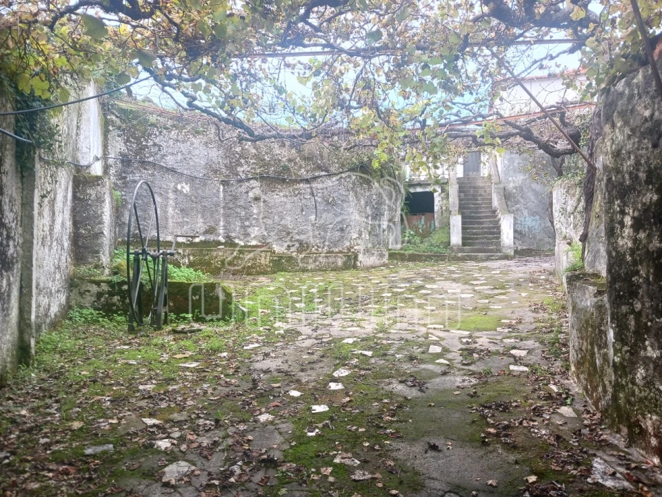 Moradia T7 para Venda em Seixas Foto 43