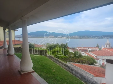 Moradia T7 para Venda em Seixas