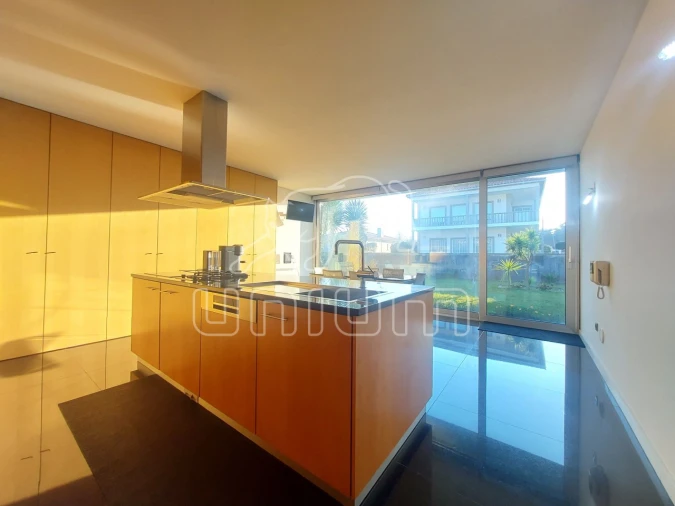 Moradia T3 para Venda em Guilhadeses e Santar Foto 8