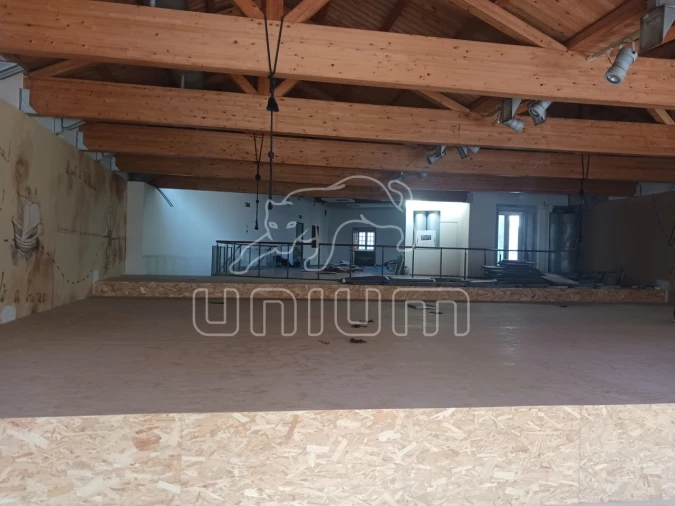 Loja para Arrendamento em Santa Maria Maior e Monserrate e Meadela Foto 6