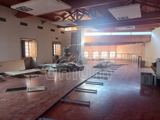 Loja para Arrendamento em Santa Maria Maior e Monserrate e Meadela Foto 8