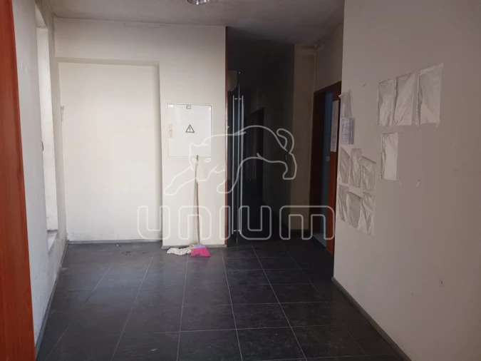 Loja para Arrendamento em Santa Maria Maior e Monserrate e Meadela Foto 14