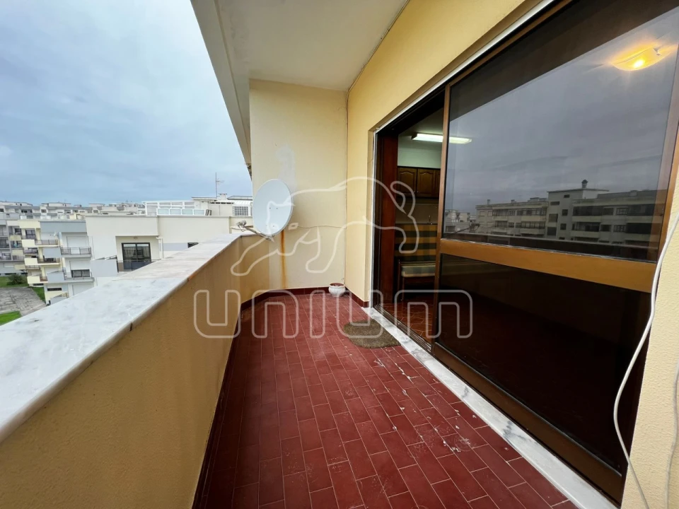 Apartamento T1 para Venda em Chafe Foto 1