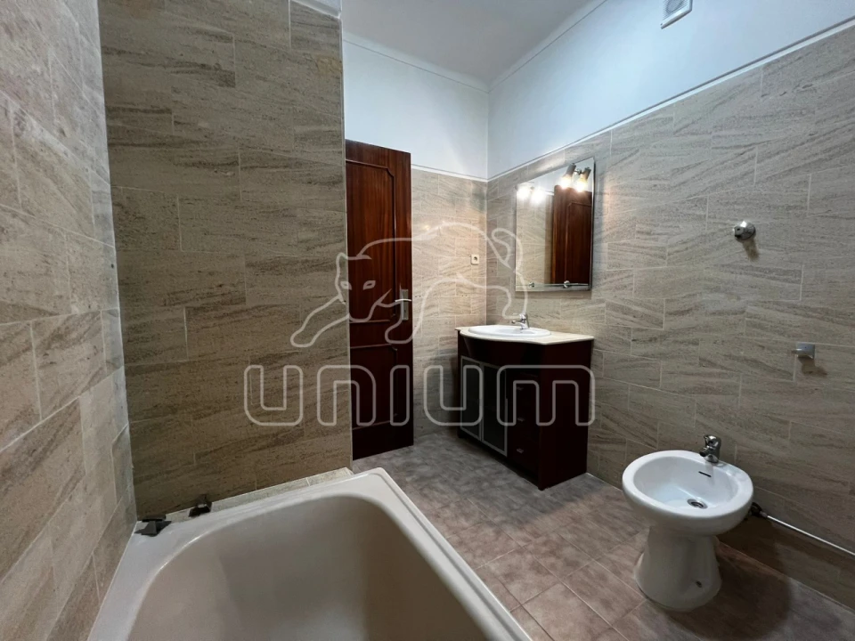 Apartamento T1 para Venda em Chafe Foto 14