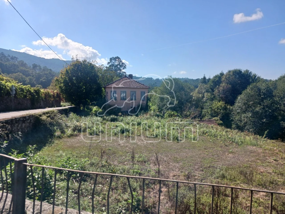 Moradia T5 para Venda em Covas Foto 6