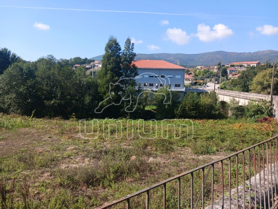 Moradia T5 para Venda em Covas Foto 7