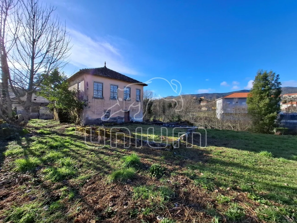 Moradia T5 para Venda em Covas Foto 2