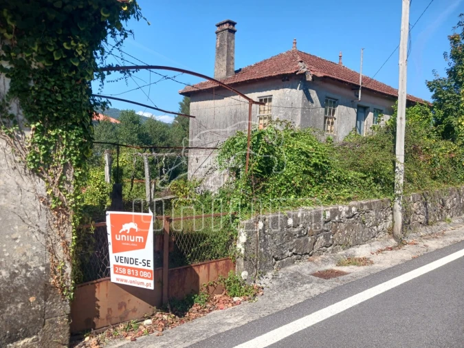 Moradia T5 para Venda em Covas