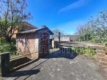Moradia T5 para Venda em Perre