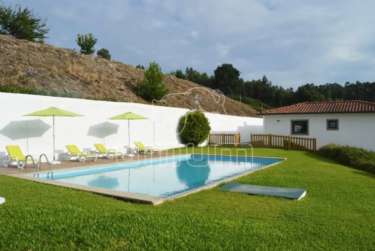 Quinta T4 para Venda em Serdedelo Foto 4