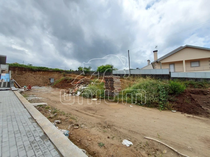 Terreno para Venda em Poiares Foto 4