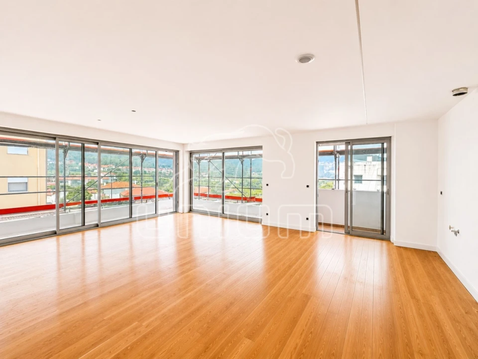 Apartamento T3 para Venda em Santa Maria Maior e Monserrate e Meadela Foto 1