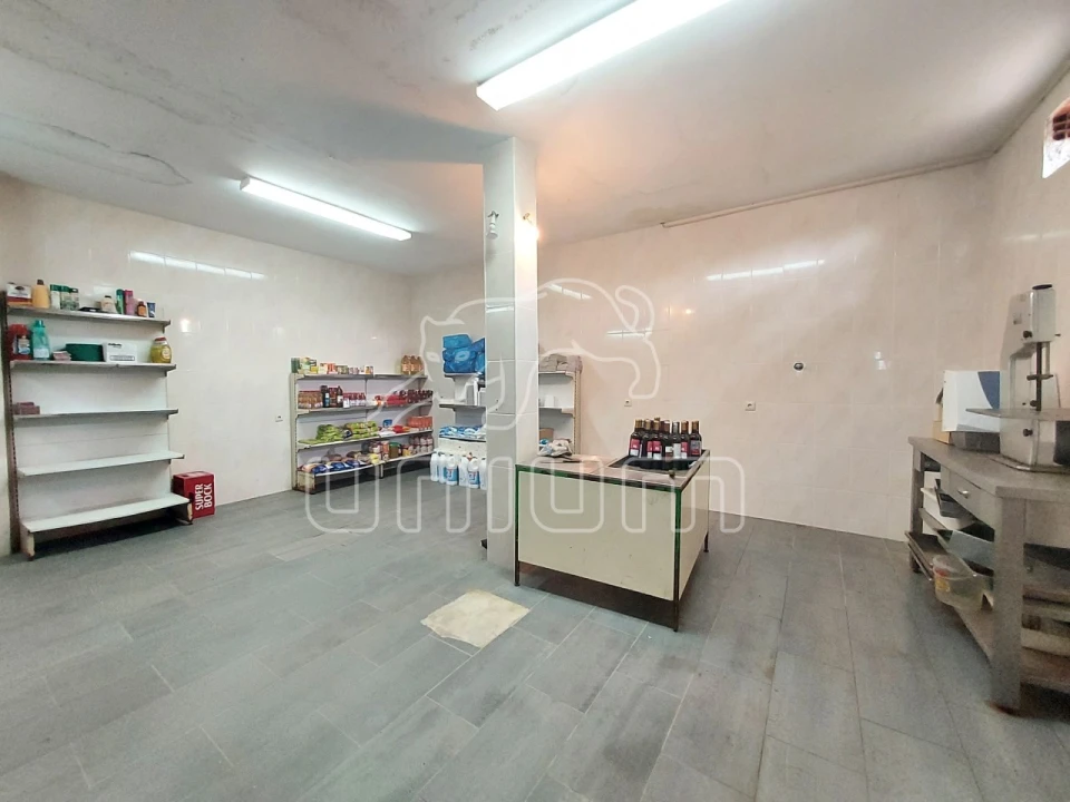 Negócio para Venda em Arcozelo Foto 12