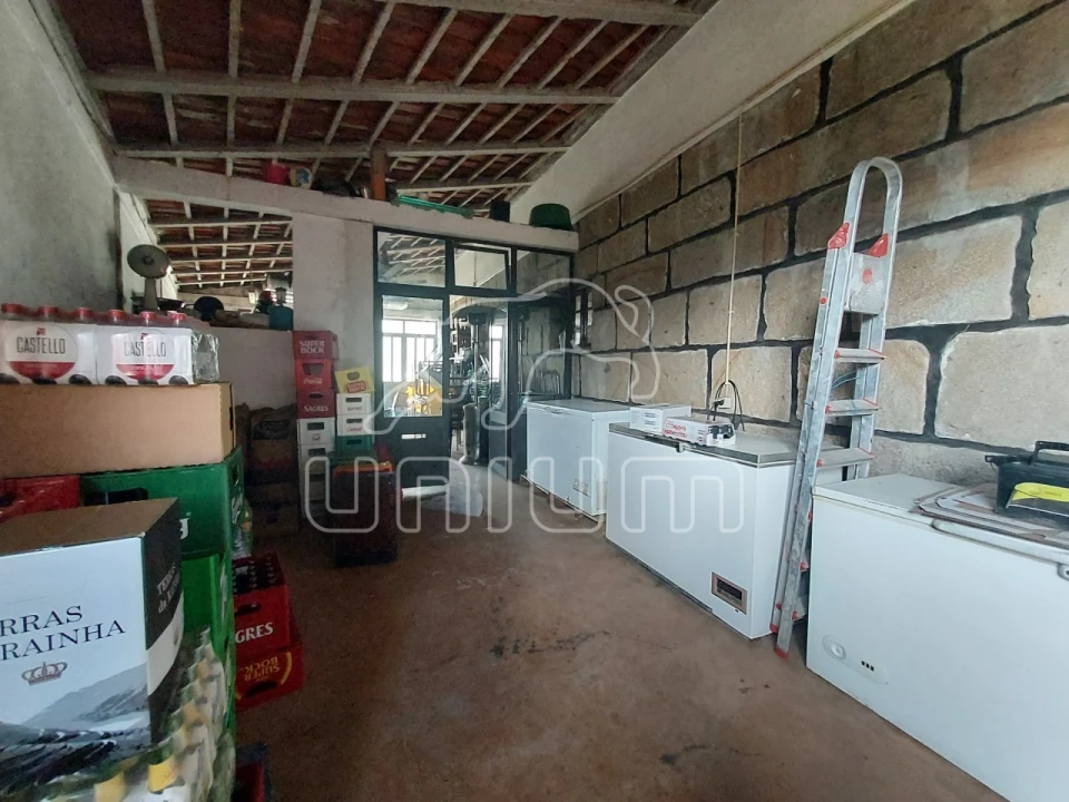 Negócio para Venda em Arcozelo Foto 13