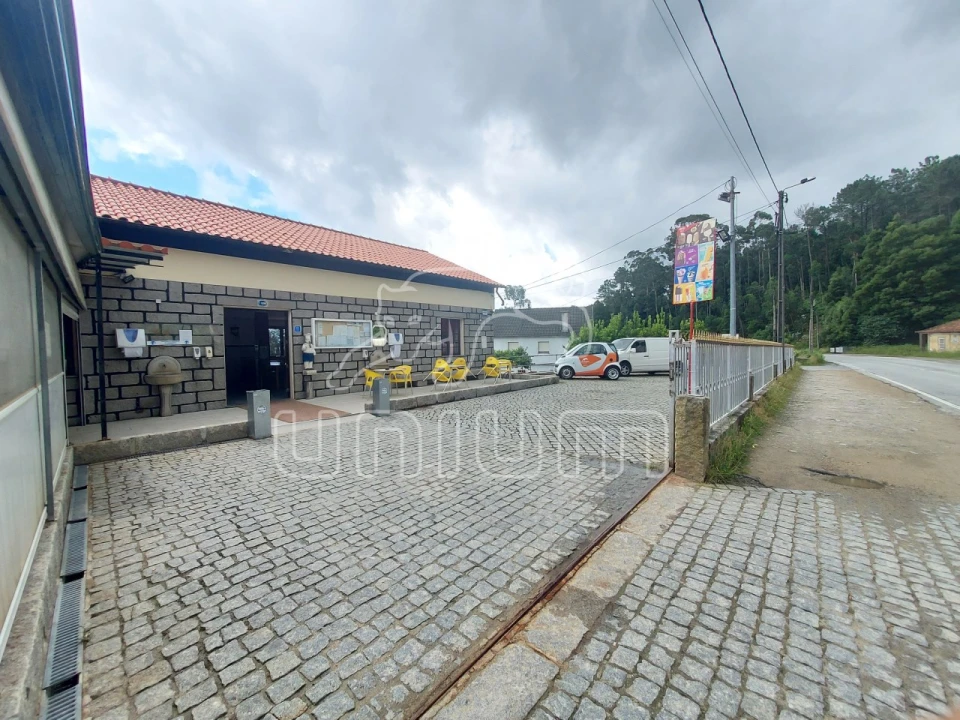 Negócio para Venda em Arcozelo Foto 17