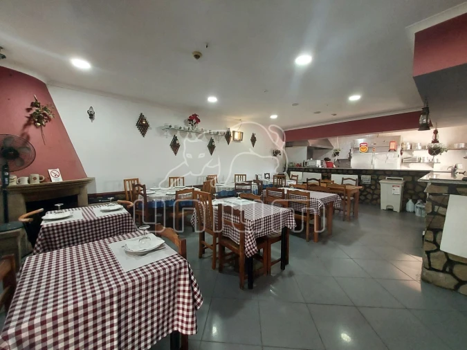 Negócio para Venda em Arcozelo Foto 5