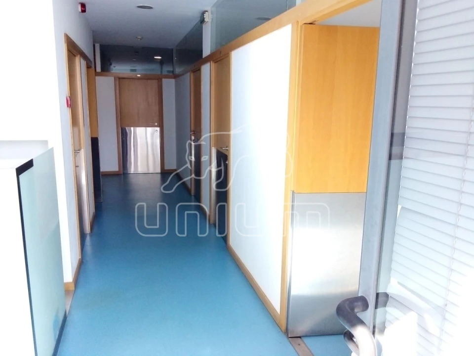 Negócio para Venda em Santa Maria Maior e Monserrate e Meadela Foto 9