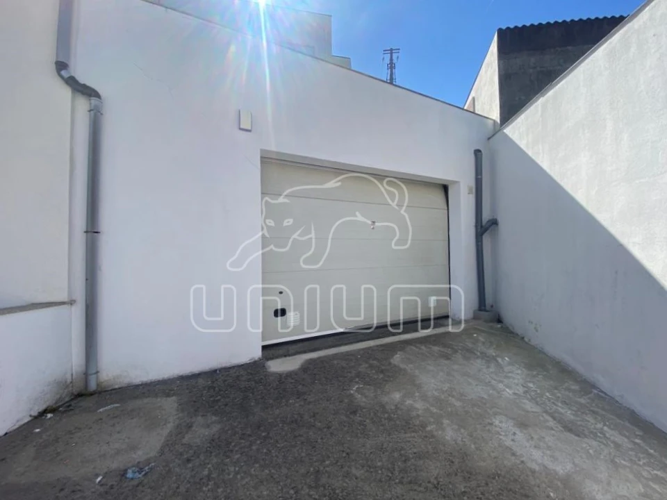Armazém para Venda em Darque Foto 1