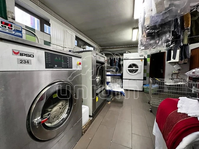 Negócio para Venda em Santa Maria Maior e Monserrate e Meadela Foto 4