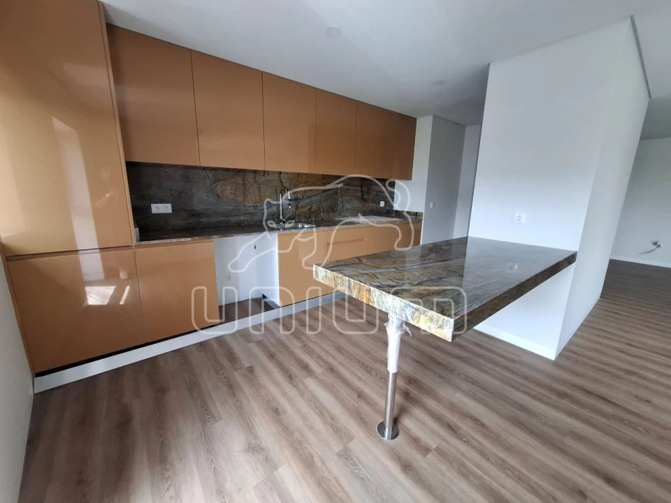 Apartamento T3 para Venda em Santa Maria Maior e Monserrate e Meadela Foto 24