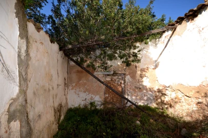 Terreno para Venda em Loule (São Sebastião)
