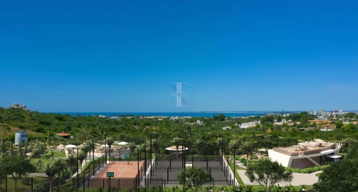 Apartamento T1 para Venda em Estômbar e Parchal