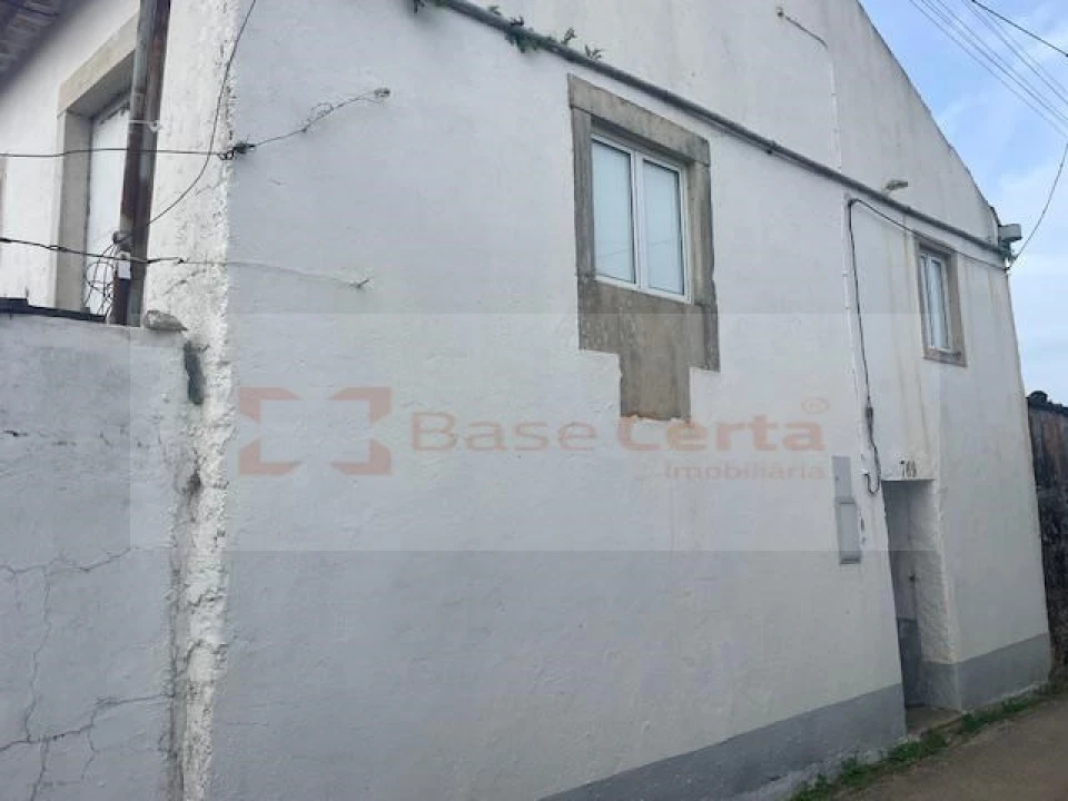 Moradia T2 para Venda em Areias e Pias Foto 2