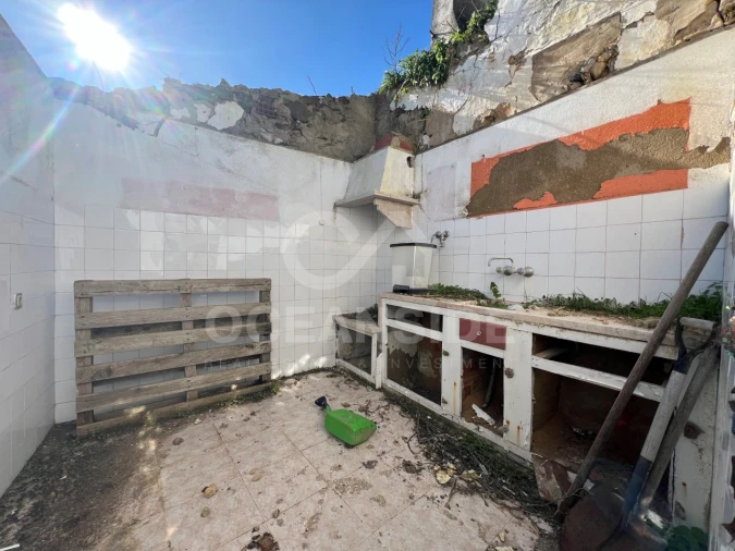 Moradia T2 para Venda em Almargem do Bispo, Pêro Pinheiro e Montelavar Foto 4