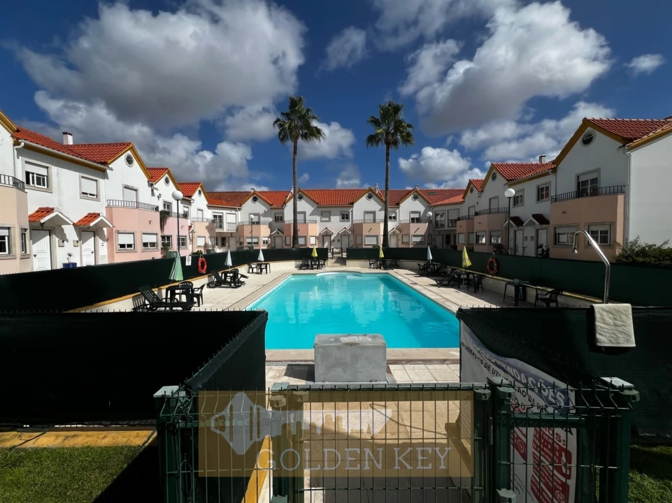 Moradia T5 para Venda em Marrazes e Barosa Foto 2