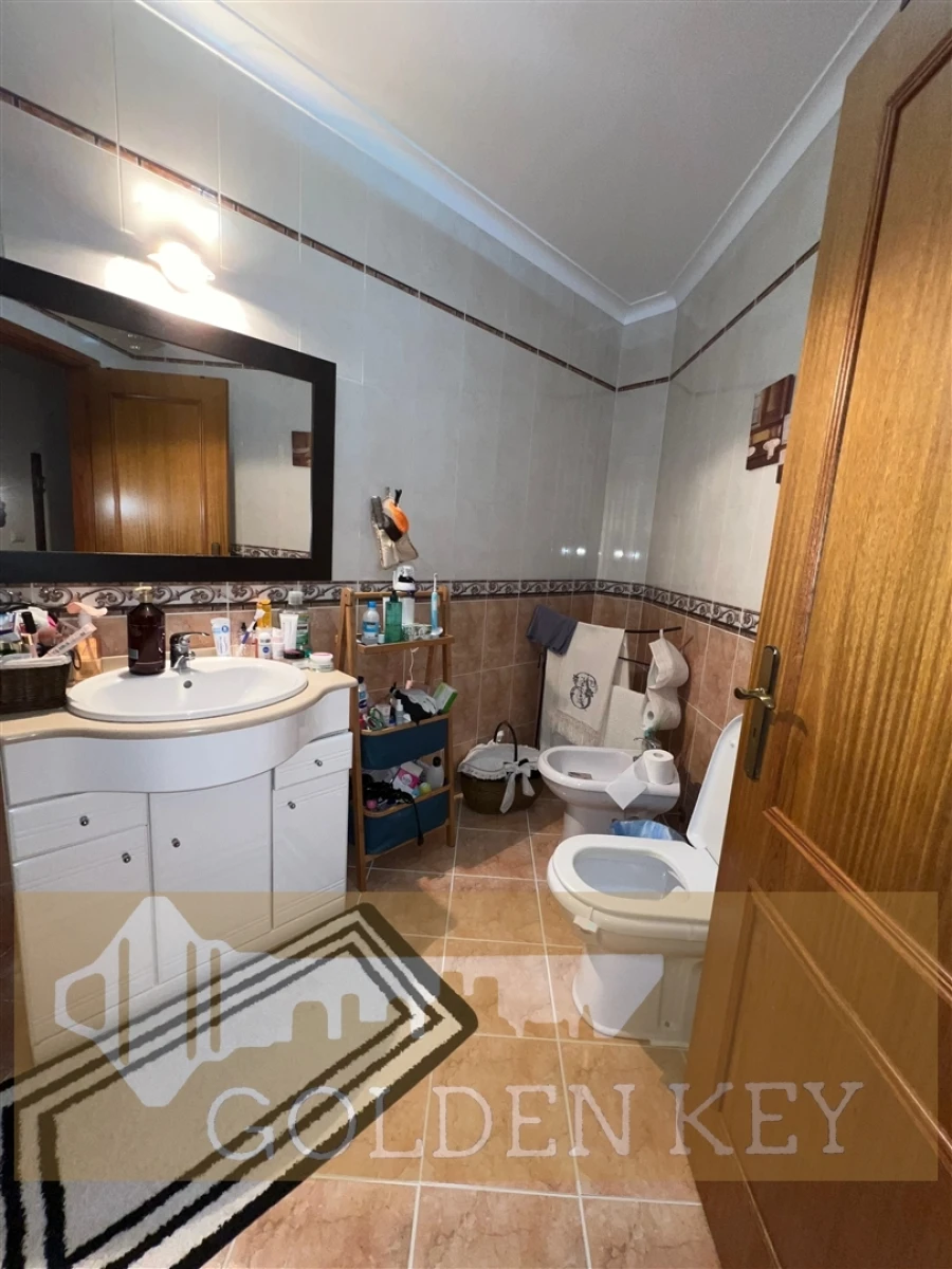 Moradia T5 para Venda em Marrazes e Barosa Foto 26