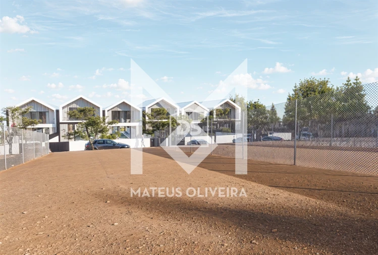 Moradia T3 para Venda em Abragão Foto 5