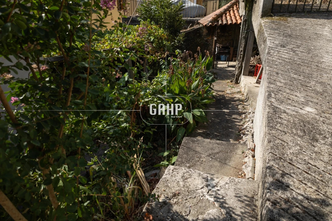 Moradia T3 para Venda em Lorvão Foto 41