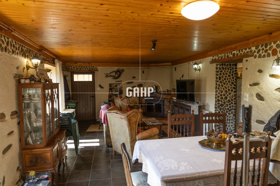 Moradia T3 para Venda em Lorvão Foto 3