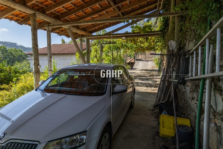 Moradia T3 para Venda em Lorvão Foto 36