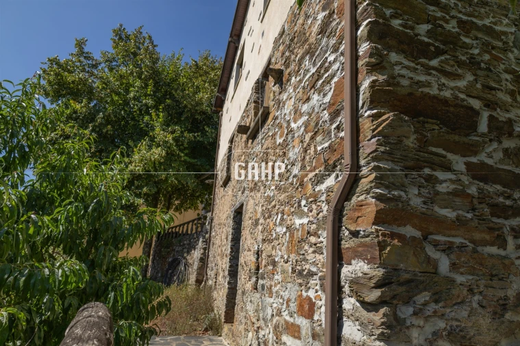 Moradia T3 para Venda em Lorvão Foto 37