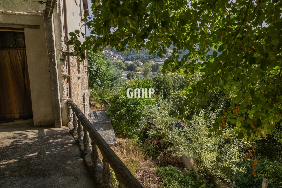 Moradia T3 para Venda em Lorvão Foto 49