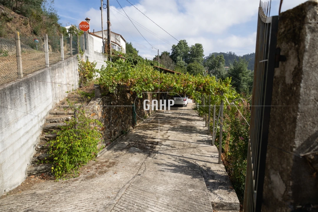 Moradia T3 para Venda em Lorvão Foto 33