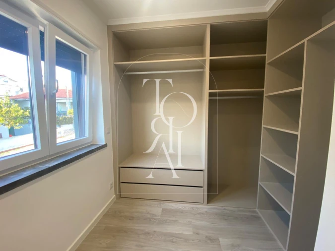 Moradia T7 para Venda em Carnaxide e Queijas Foto 20