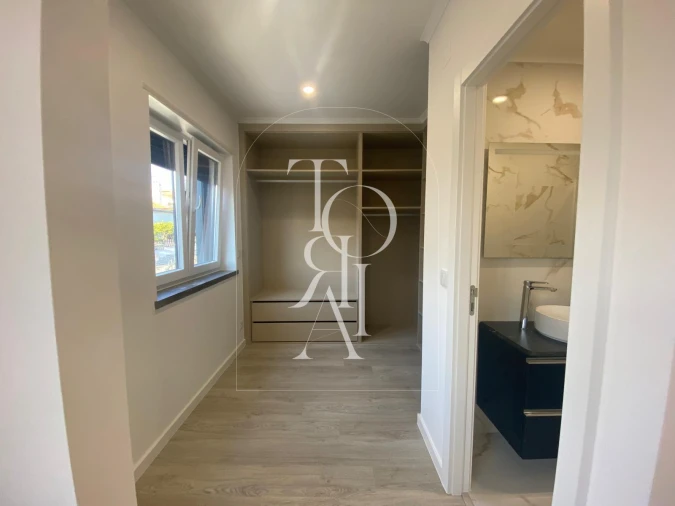 Moradia T7 para Venda em Carnaxide e Queijas Foto 19