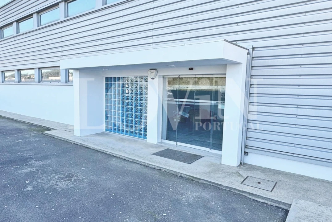 Armazém para Venda em Alfena Foto 3