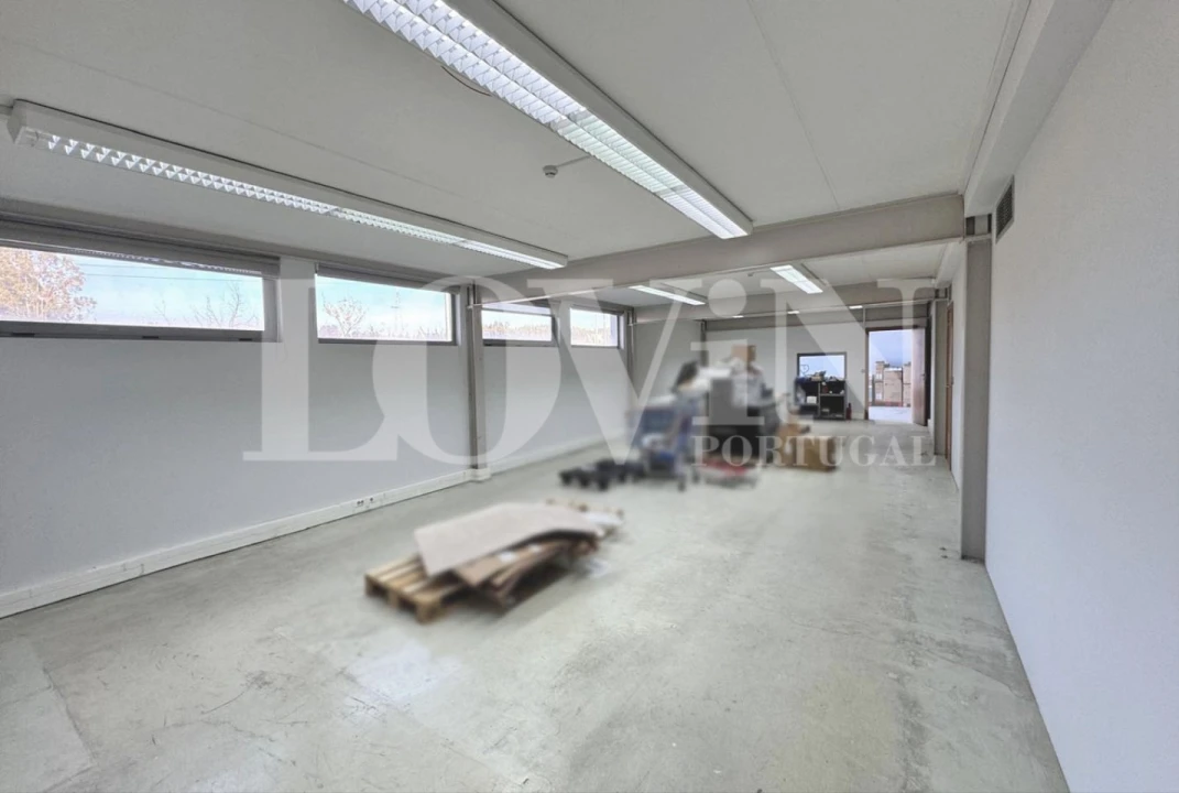 Armazém para Venda em Alfena Foto 13