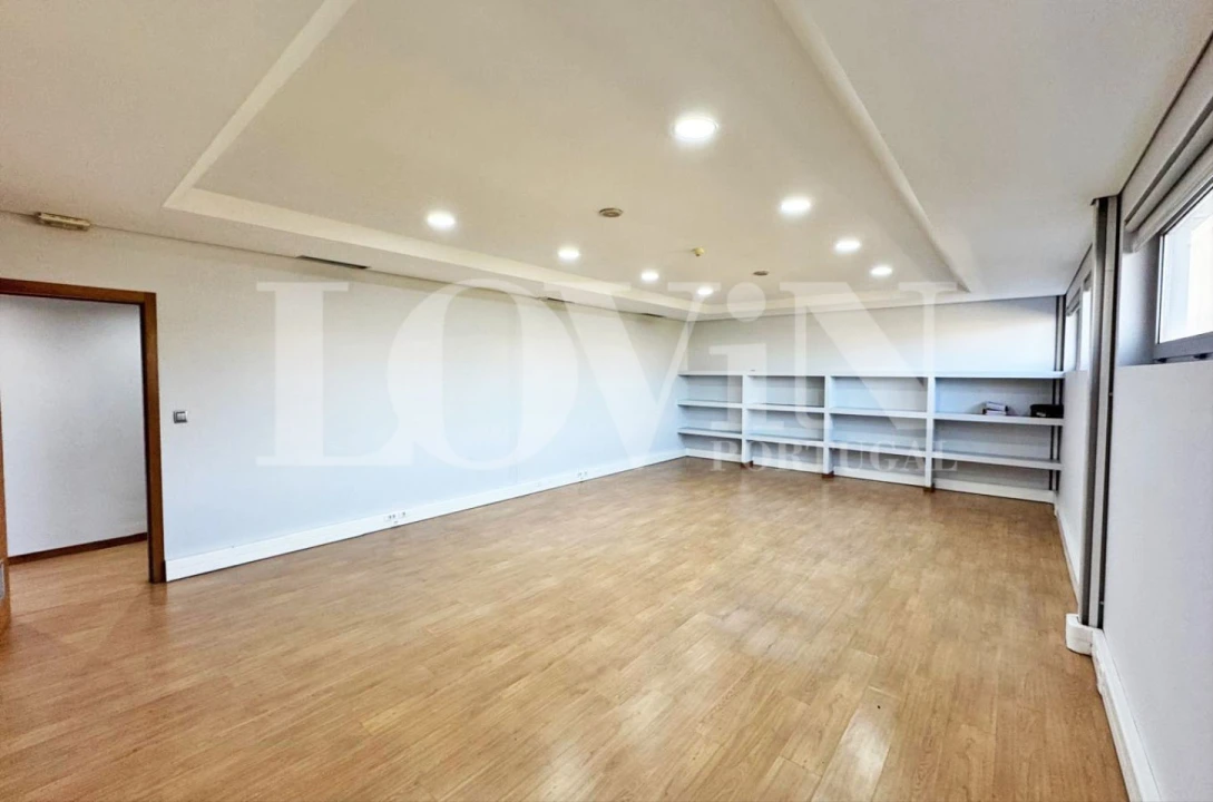 Armazém para Venda em Alfena Foto 18