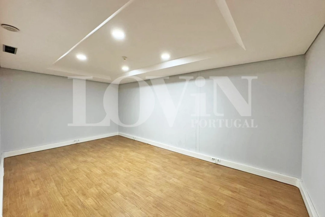 Armazém para Venda em Alfena Foto 19