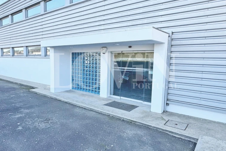 Armazém para Venda em Alfena Foto 3