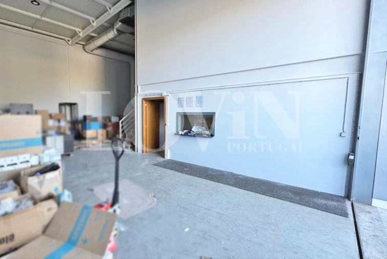 Armazém para Venda em Alfena Foto 8