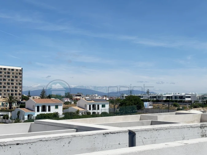 Moradia T4 para Venda em Lagos (São Sebastião e Santa Maria) Foto 36
