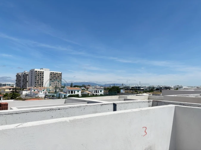 Moradia T4 para Venda em Lagos (São Sebastião e Santa Maria) Foto 37